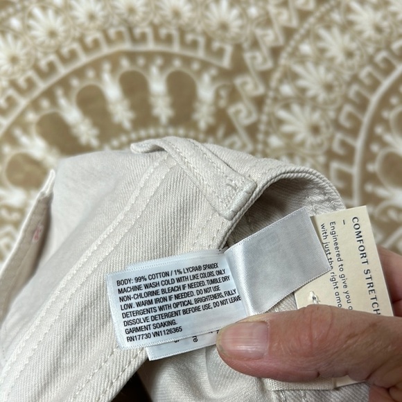 Universal Thread High-Rise Flare Jeans - Cream - Picture 5 of 12